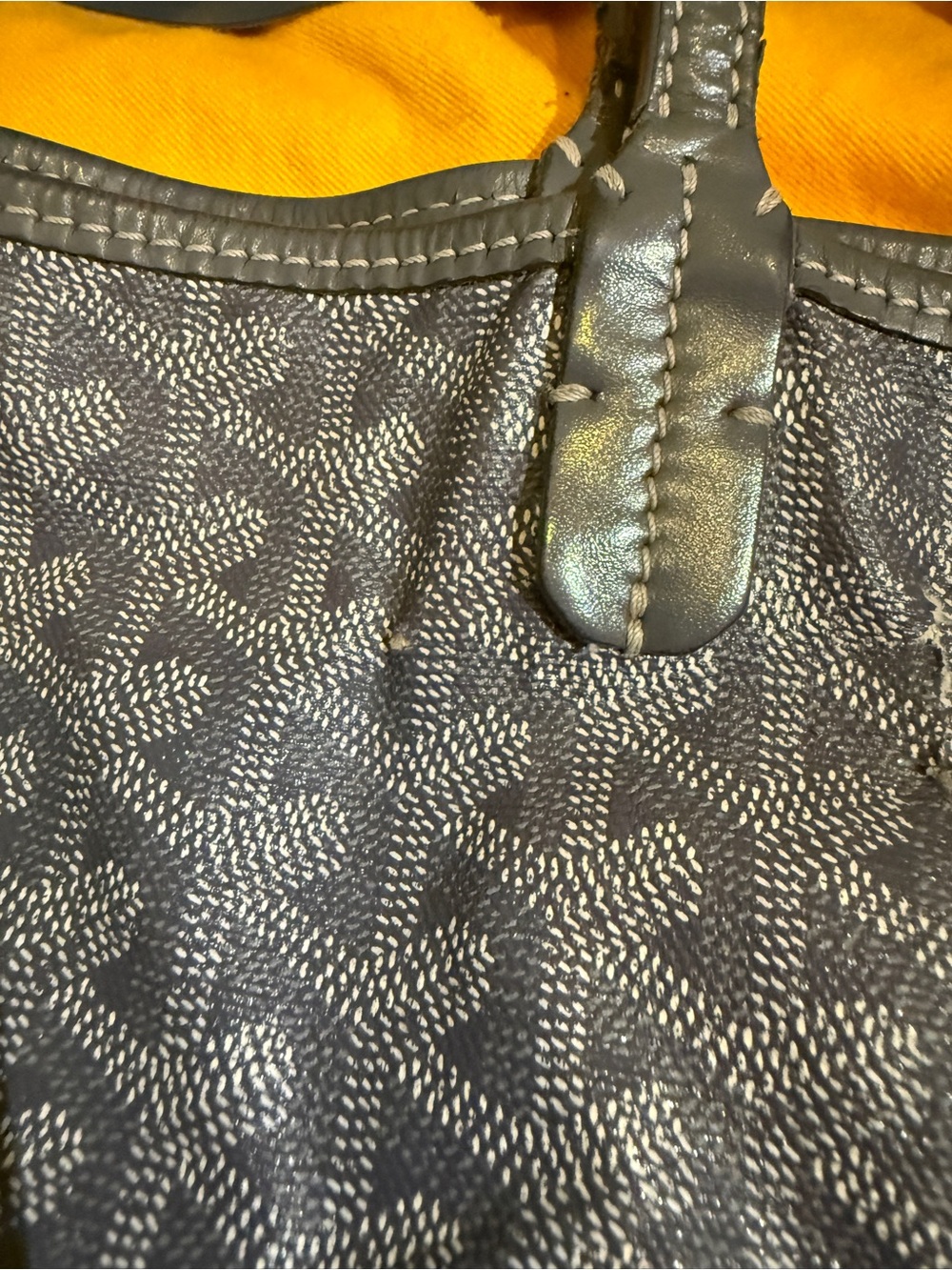 Goyard St. Louis GM Tote – 2013 | One Owner | Original Dust Bag Included - Picture 11 of 12